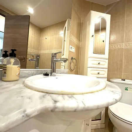 San3 - Reformado, Centro A 50 Metros, Wifi, * Torremolinos